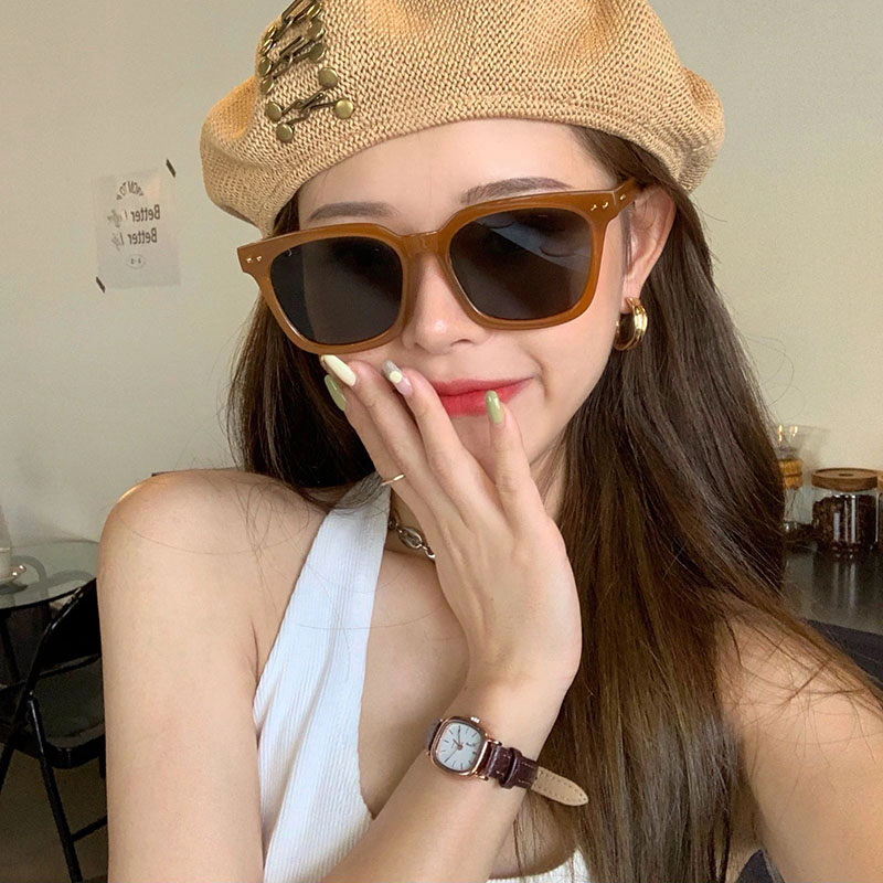 日系方形茶色墨镜显脸小ins风女素颜遮脸太阳镜明星街拍眼镜男潮