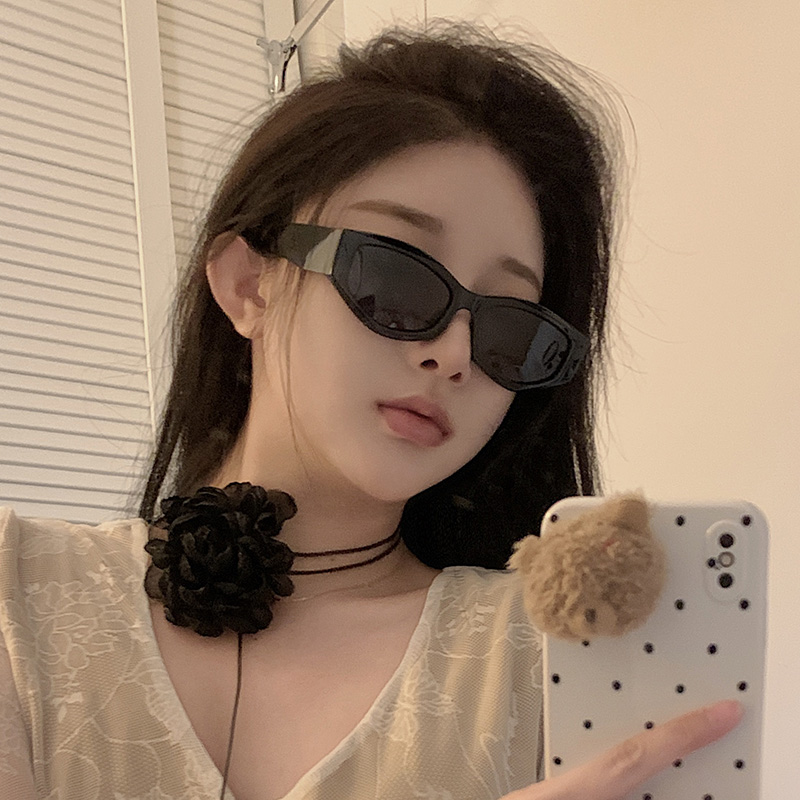 美式窄框网红同款凹造型偏光太阳镜女潮方圆脸高级感防紫外线墨镜