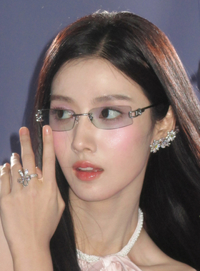 卢昱晓同款GM无框透蓝色墨镜女显脸小御姐高智氛围感韩系太阳镜潮
