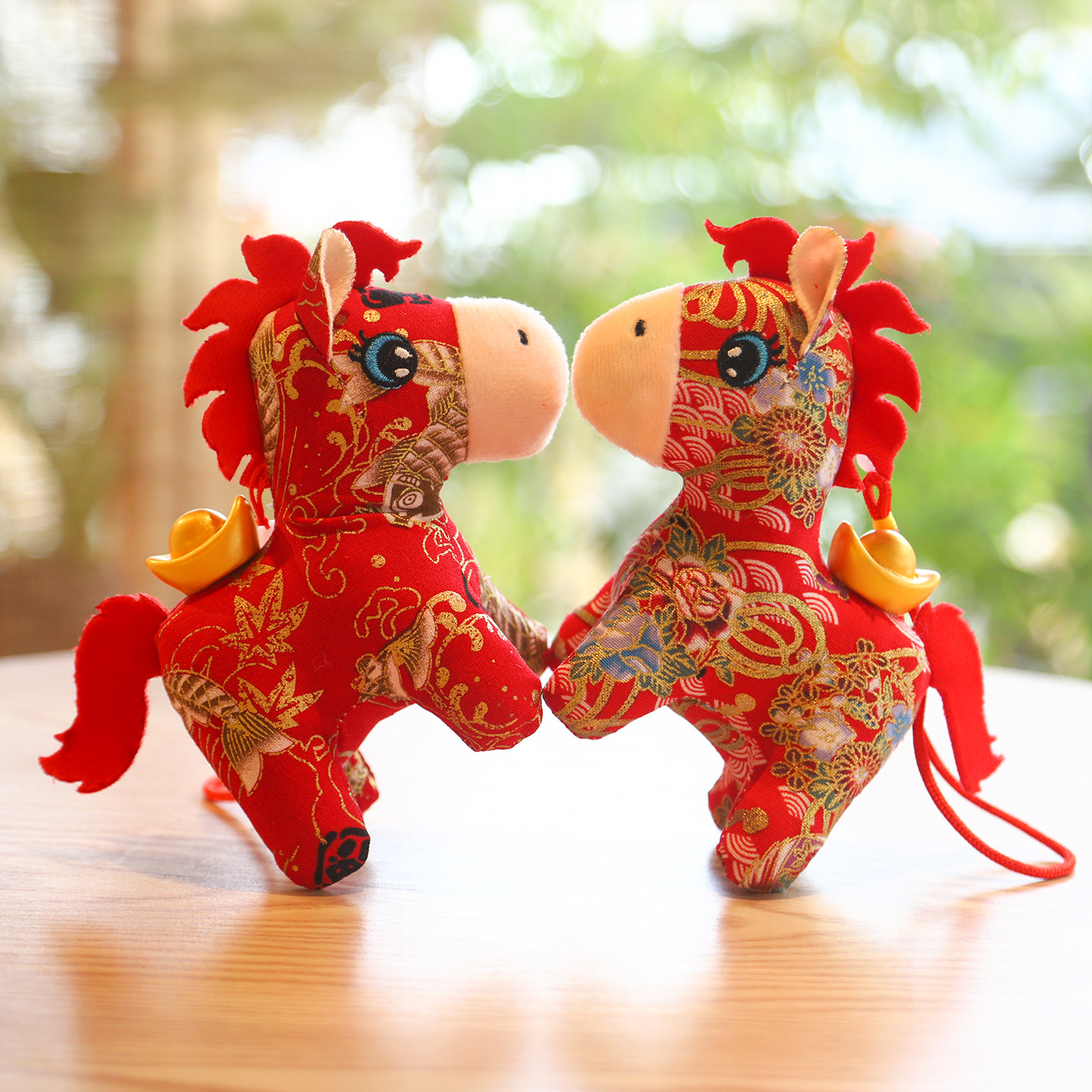 2026马年吉祥物红色元宝围巾小马毛绒挂件钥匙扣包包挂饰年会礼品,玩具/童车/益智/积木/模型,毛绒/玩偶/公仔/布艺类玩具,淘宝优惠券,粉丝福利购,淘宝优惠卷