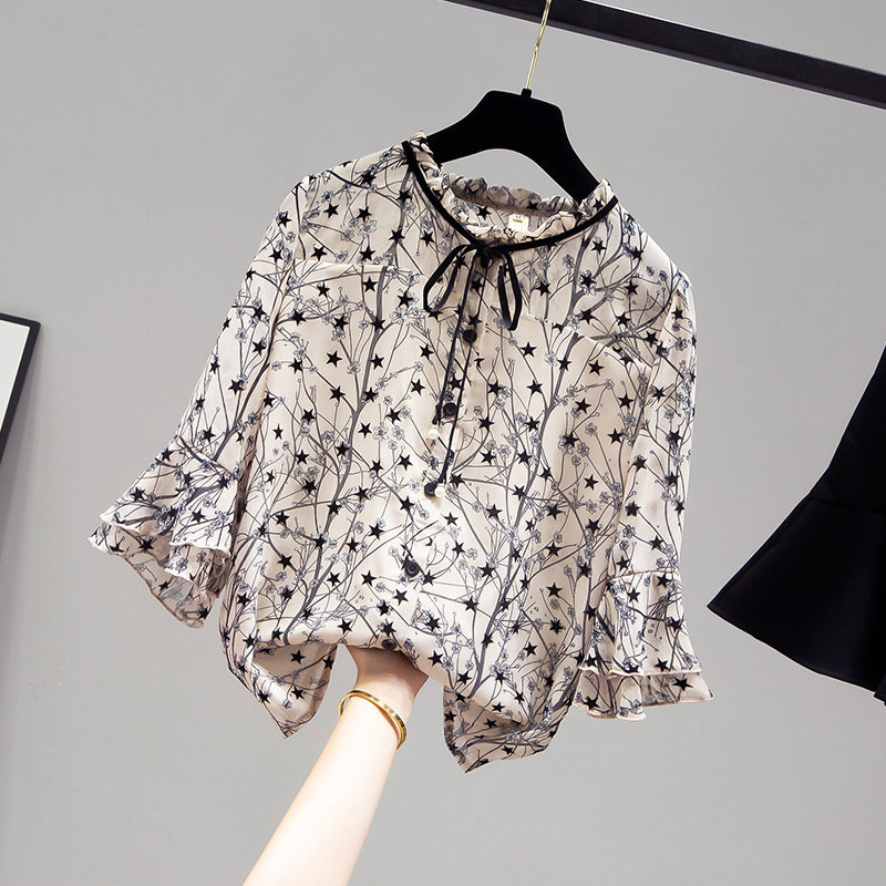 碎花雪纺衬衫女式夏装2020年新款蕾丝上衣洋气时尚遮肚子短袖小衫