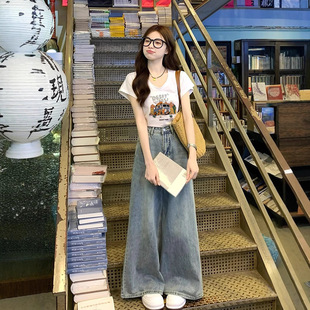 复古洋气减龄甜辣小上衣服in 棉正肩v领短袖 T恤女夏季 2025新款 美式