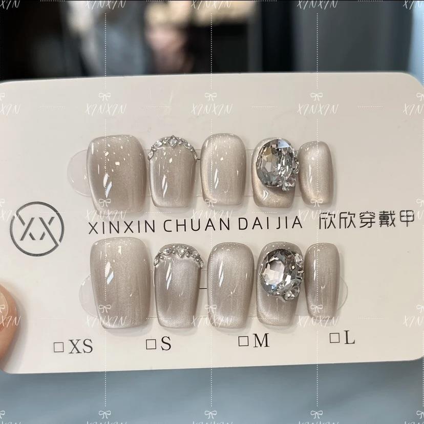 午后香氛手工穿戴甲新款纯手工猫眼光疗甲高级感闪钻美甲贴片