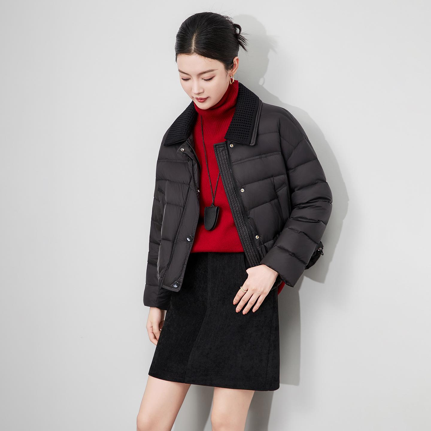 巨好看的冬装外套厚撞料翻领白鸭绒短款羽绒服防风保暖云朵泡芙新