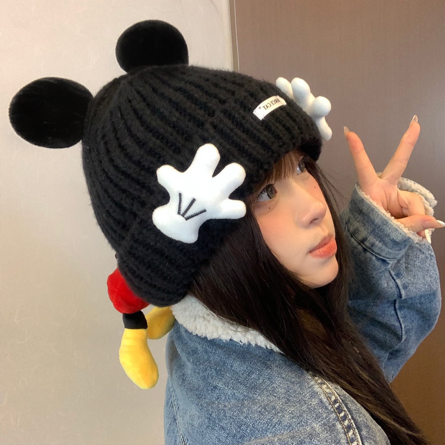 可爱米奇屁屁捂脸小手针织毛线帽