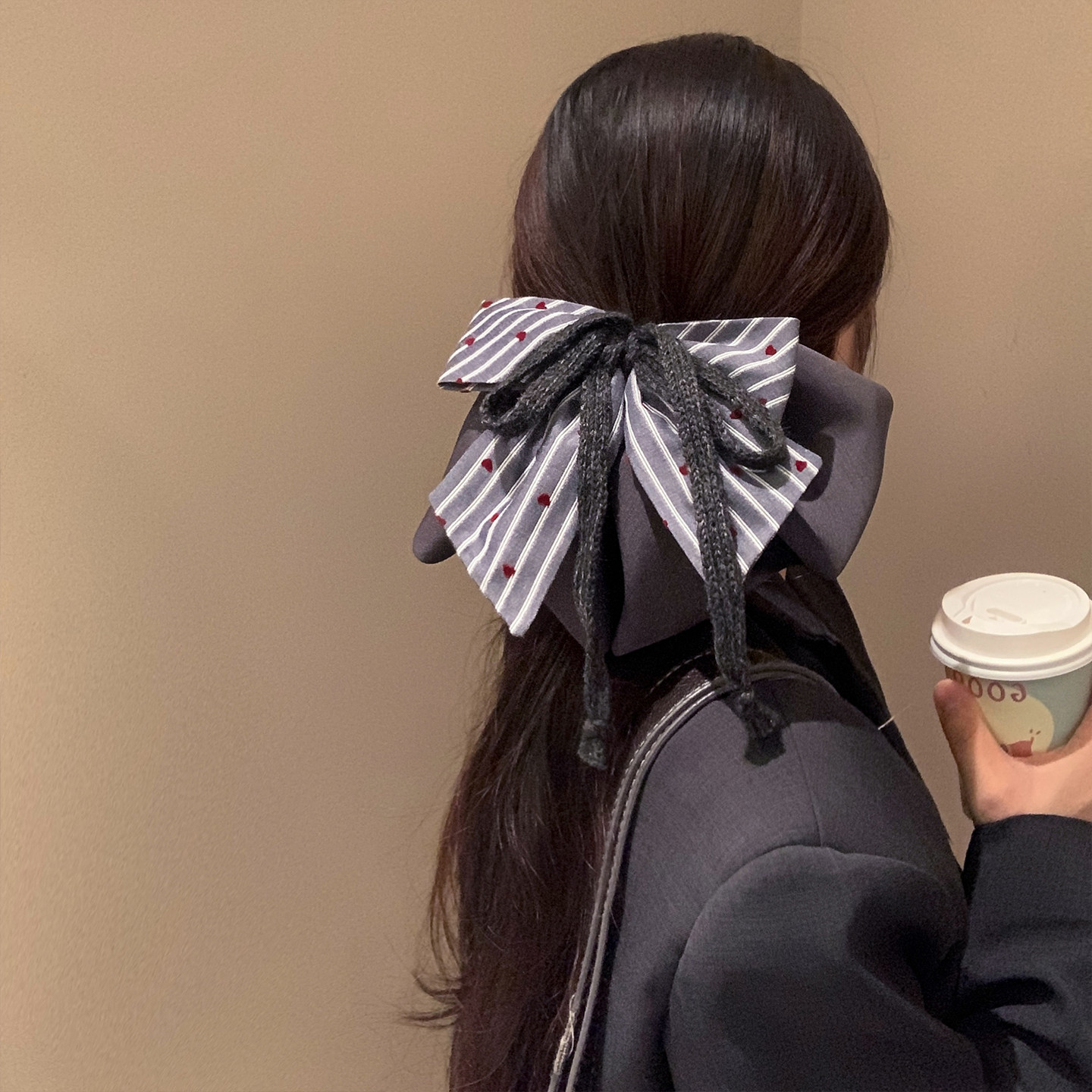 爱心条纹蝴蝶结马尾抓夹女高级感氛围感头饰韩系盘发后脑勺发夹子,饰品/流行首饰/时尚饰品新,发饰,淘宝优惠券,粉丝福利购,淘宝优惠卷