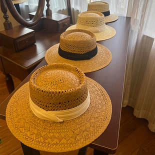 法式平顶织带草帽女夏防晒遮阳帽子老钱风礼帽平沿草编海边沙滩帽