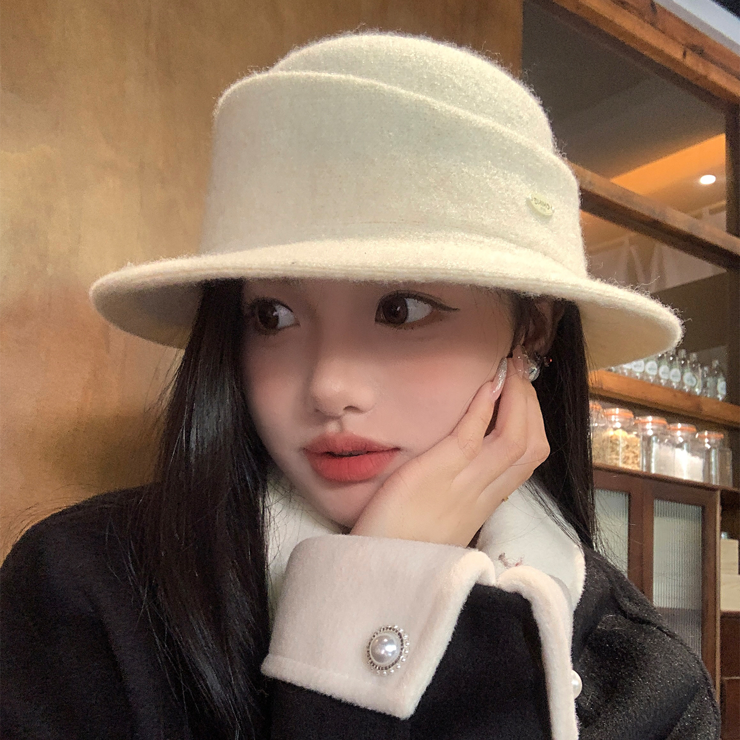 赫本风气质优雅白色礼帽女秋冬