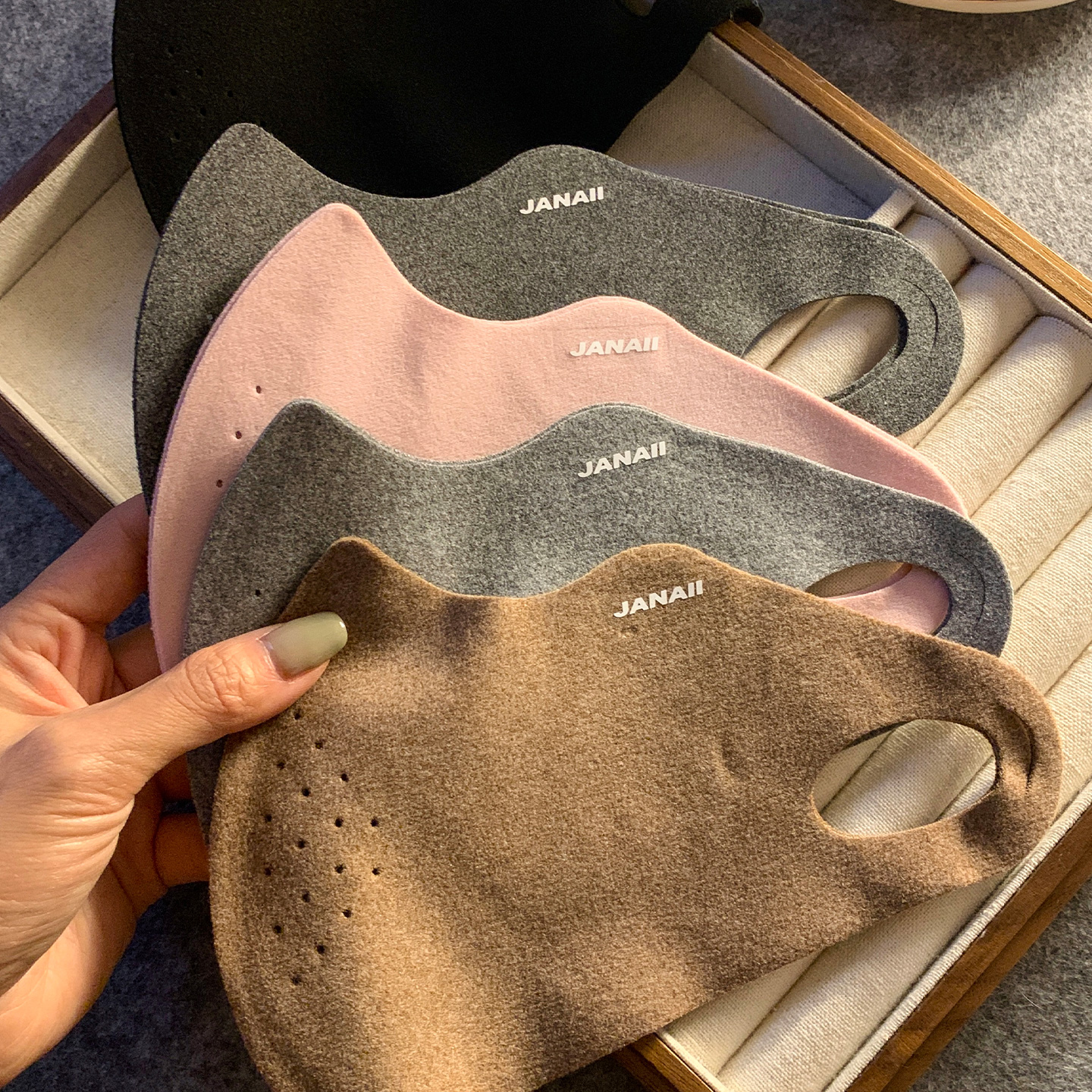 高颜值3D立体护眼角保暖口罩女秋