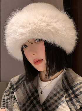 毛茸茸白色毛绒渔夫帽女2025年冬季显脸小百搭帽子高级感保暖盆帽