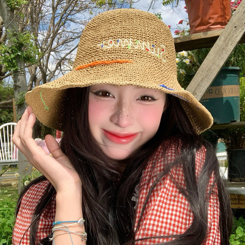 彩色字母刺绣手工编织水桶草帽女