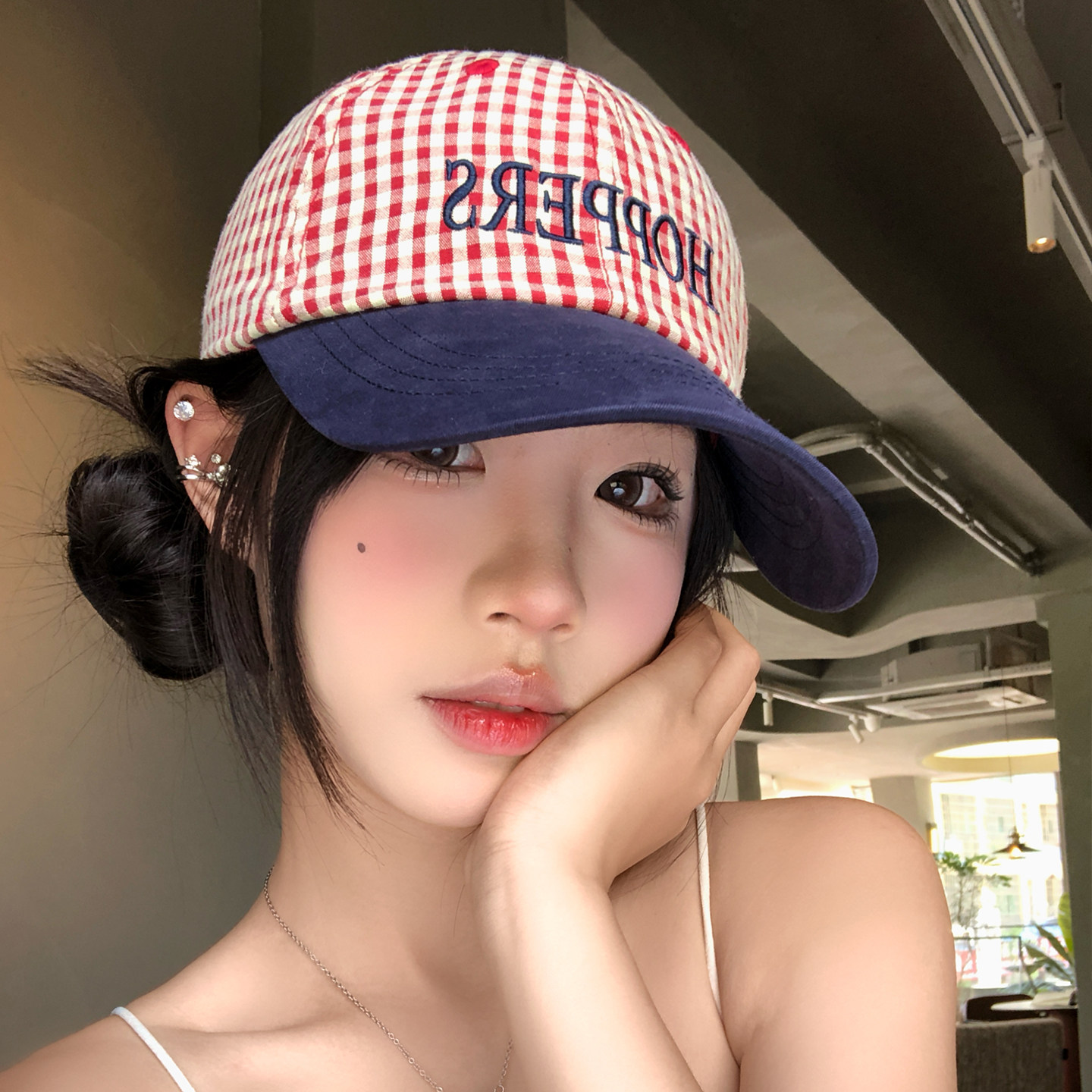 复古红色格子刺绣棒球帽韩系休闲百搭显脸小鸭舌帽子女春夏遮阳帽