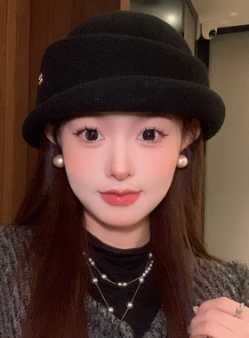 赫本风黑色千金礼帽女秋冬高级感法式显脸小渔夫帽子保暖气质盆帽