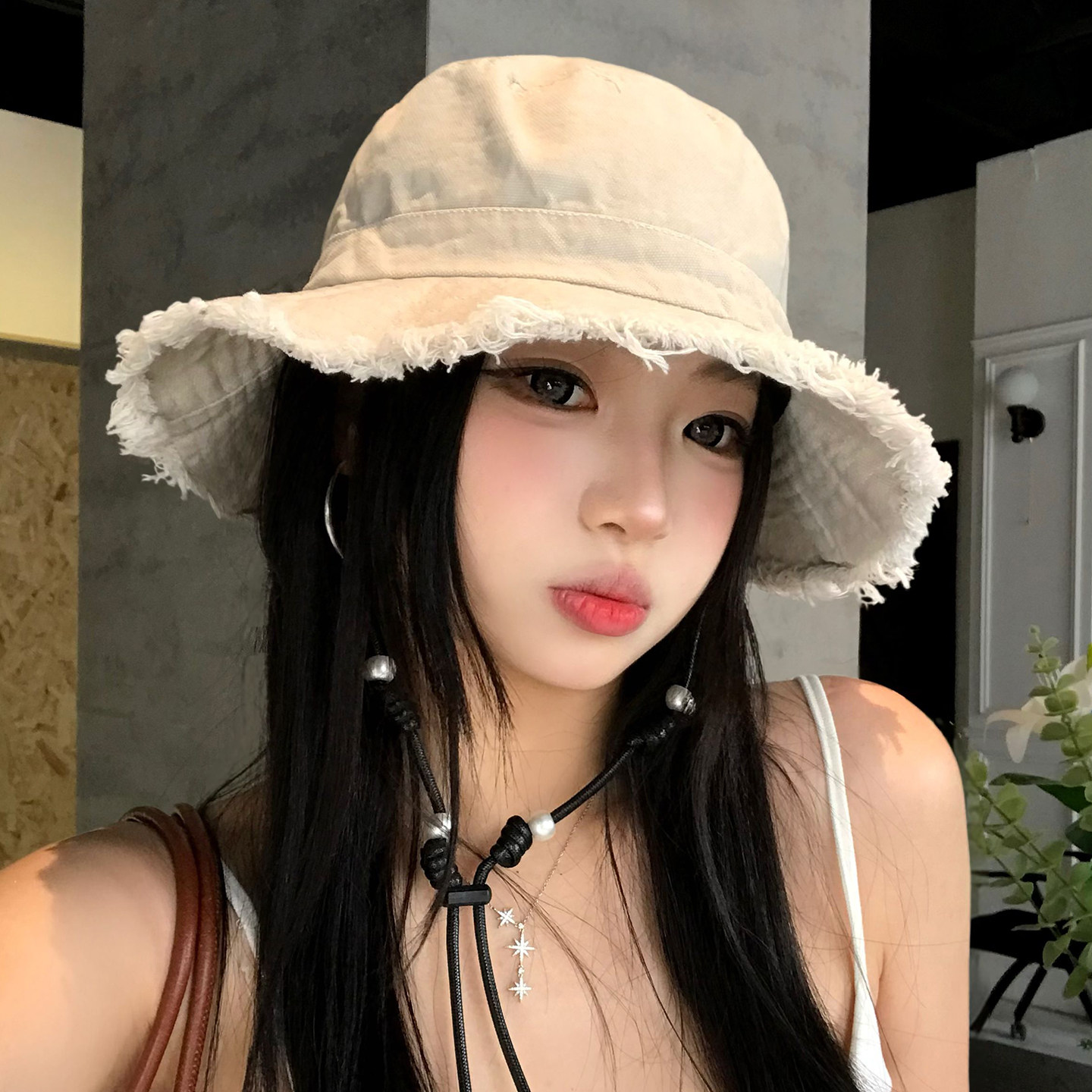 日系简约毛边绑带白色渔夫帽女春夏户外大帽檐大头围遮阳防晒帽子