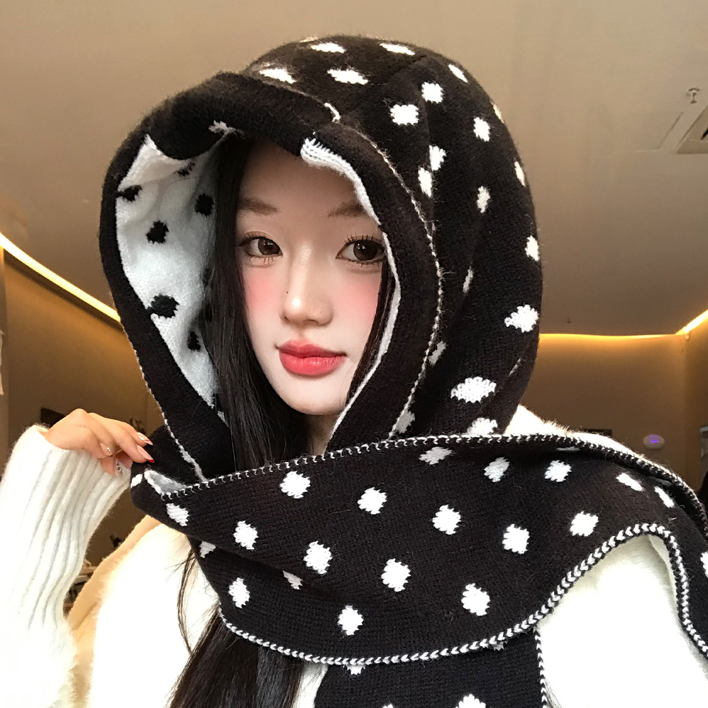 韩系黑白波点双面毛球帽子围巾一体女冬加厚保暖护耳巴拉克拉法帽,服饰配件/皮带/帽子/围巾,帽子,淘宝优惠券,粉丝福利购,淘宝优惠卷