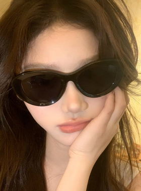 复古显脸小黑色全框猫眼墨镜女2026新款高级感个性百搭遮阳眼镜潮