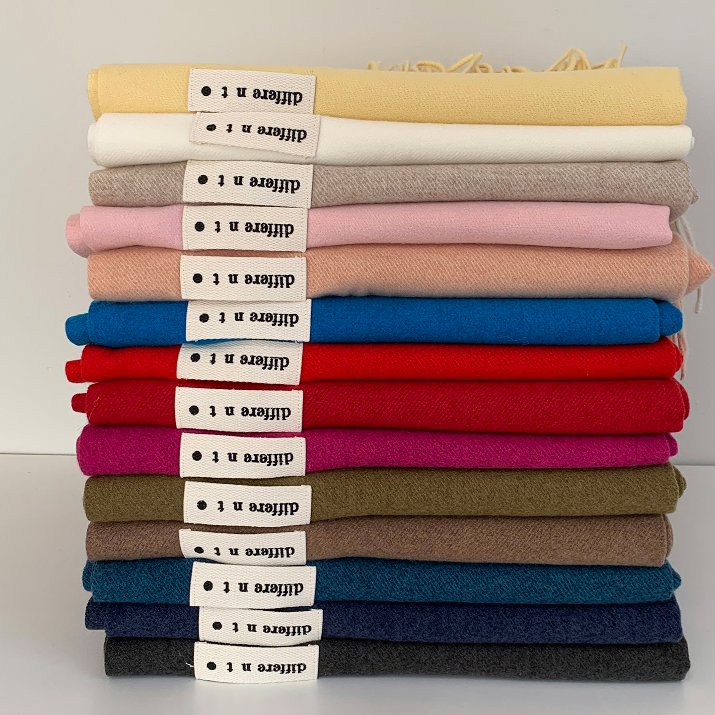 高品质流苏纯色针织围巾女秋冬季