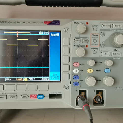 台州设备MSO2022B 示波器，200M示波器，，开机