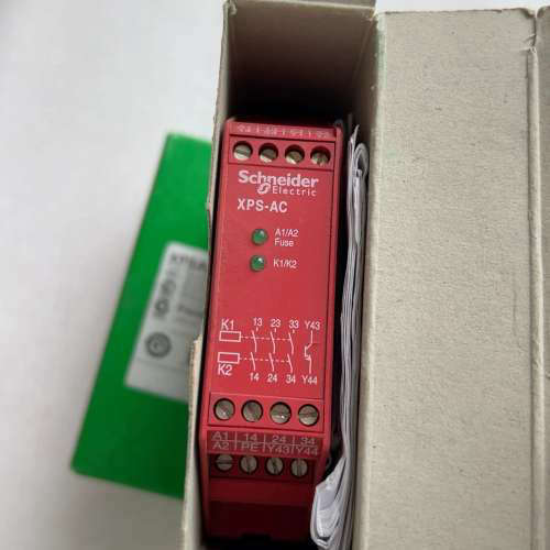 台州设备XPSAC3721安全继电器、共5件，询价