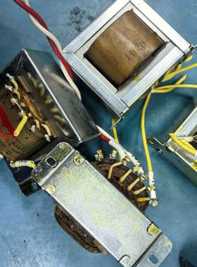 台州设备TOYODEN丰澄变压器，型号2HR181，输入200V