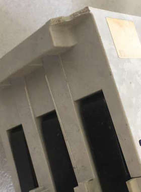 台州设备AB 过载继电器193-EEJF 2手1只 底部