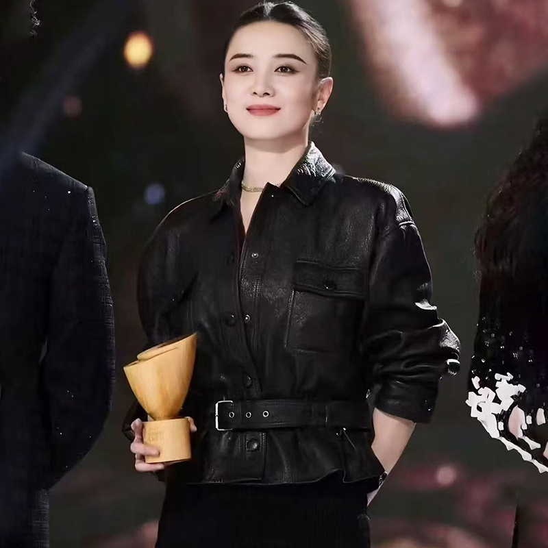 薇珞蘭VELORA明星款真绵羊皮衣外套秋冬新品小个子复古短机车女装