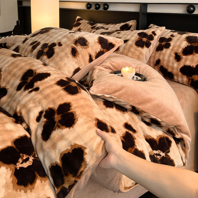 冬季加厚牛奶绒四件套珊瑚绒蝴蝶被套保暖床单笠高级感加绒双轻奢