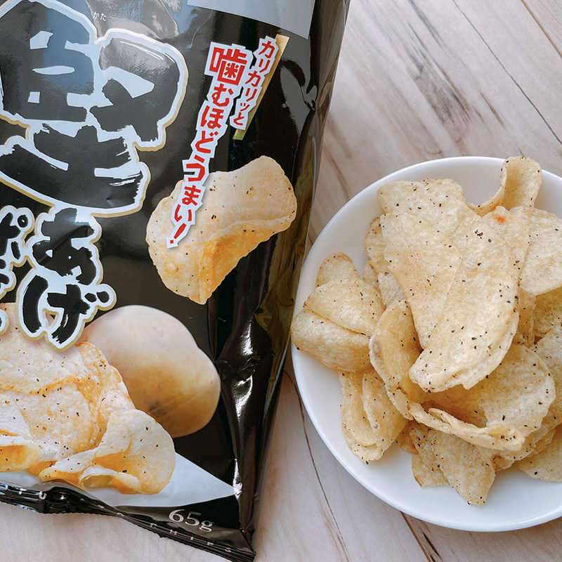 日本Calbee卡乐比期间限定坚系列盐味黑胡椒味烤海苔薯片零食