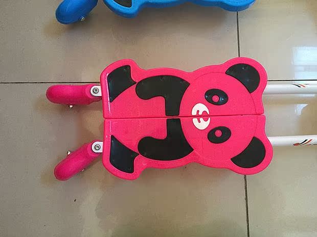 Xe đẩy em bé Xe tay ga Panda ếch xe tay ga bốn bánh xe tay ga Scissor xe xoắn có thể được nâng lên và hạ thấp đèn flash xe chòi chân 2 bánh
