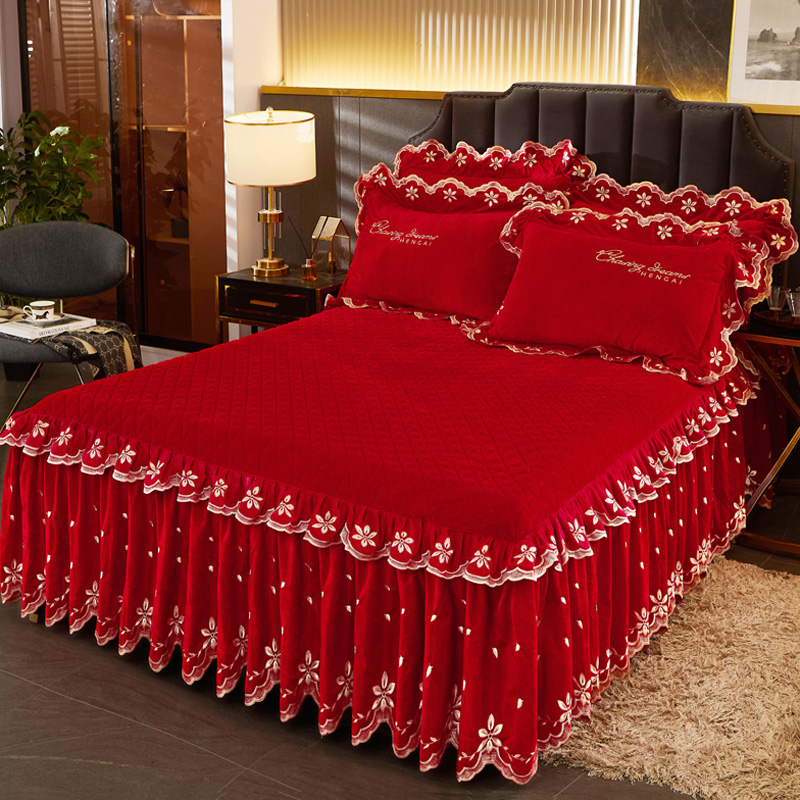 欧式夹棉床裙款三件套婚庆大红色保暖加厚宝宝绒刺绣花边防滑床罩