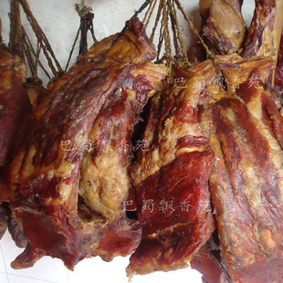 四川腊猪排骨 四川特产  柴火柏枝烟熏排骨