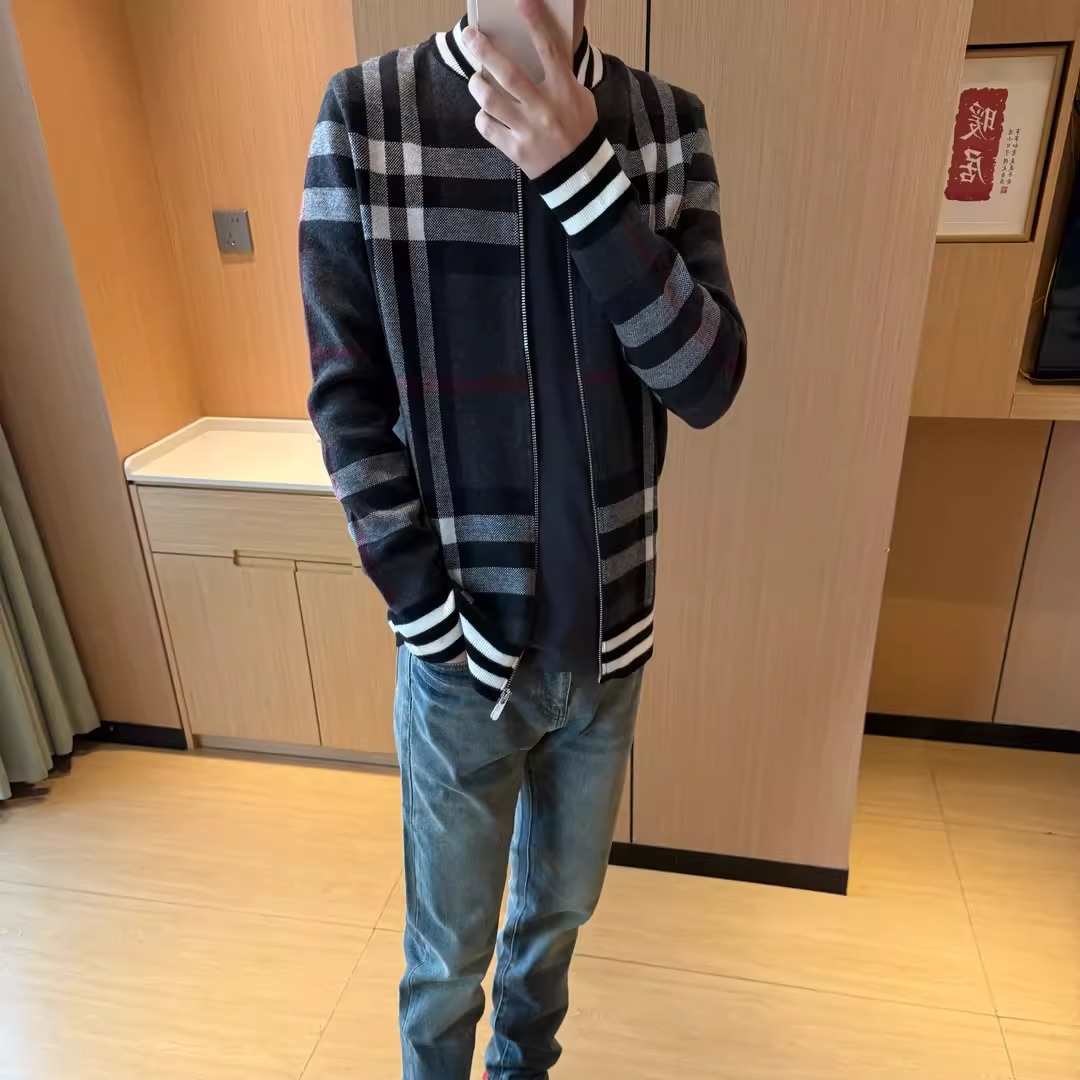 秋冬新款经典格子条纹针织外套男士潮流轻奢开衫毛衣修身百搭夹克