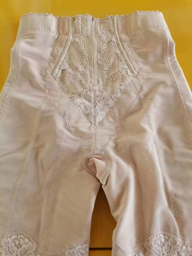 简康塑裤简康短束裤女束裤暖宫远红外线塑形打造蜜桃臀提臀神器