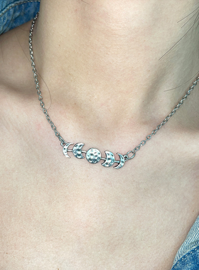 做旧银色月亮吊坠choker