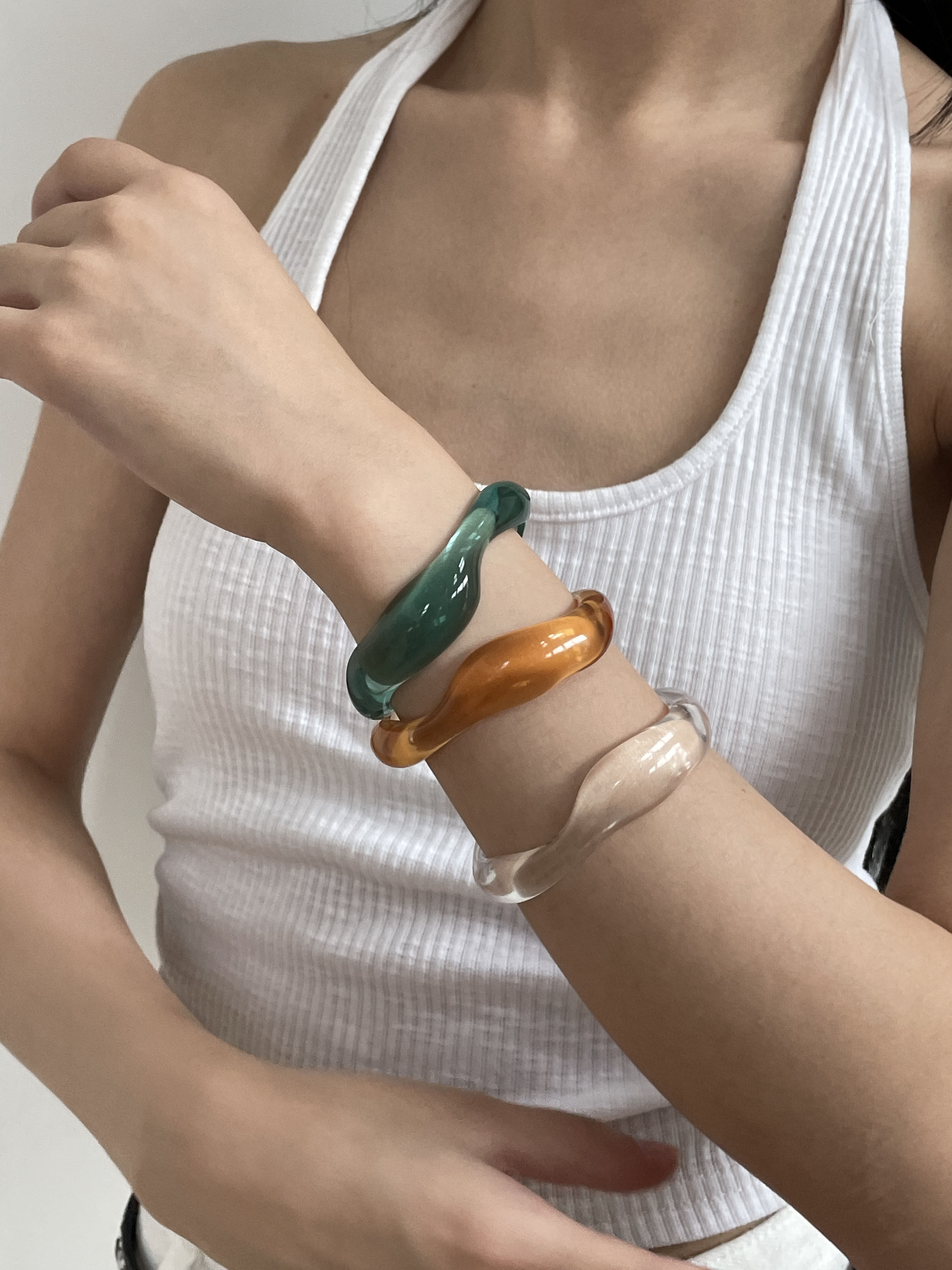 NICHE AND VERSATILE DESIGN RETRO RESIN EXAGGERATED PERSONALITY BRACELET SIMPLE TEMPERAMENT GRADE ACRYLIC BRACELET