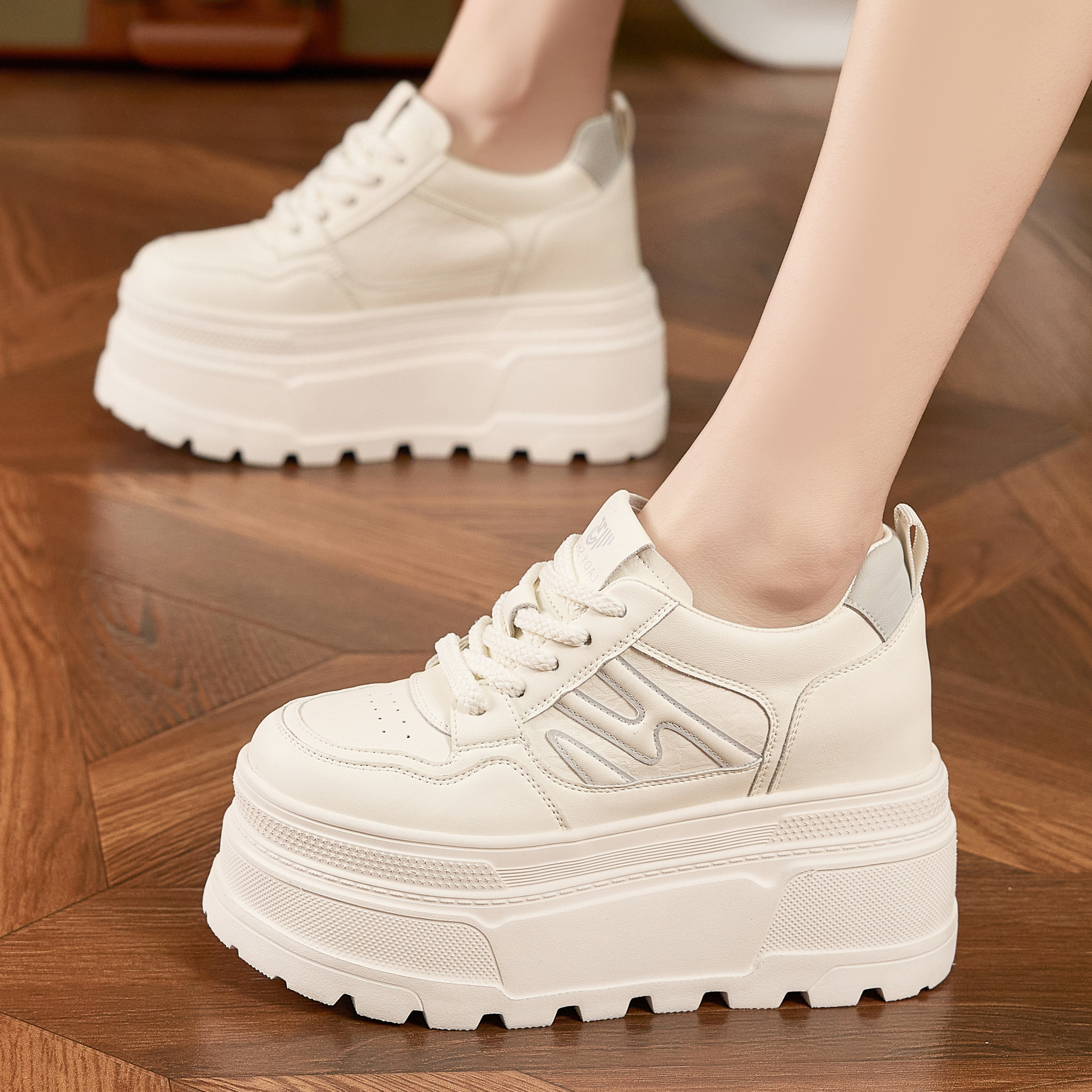 ZFCQ新款厚底超高跟内增高小白鞋女款真皮2026春季10cm松糕休闲鞋