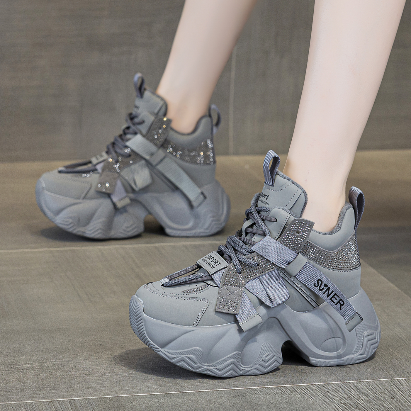 ZFCQ香港厚底加绒内增高老爹鞋女