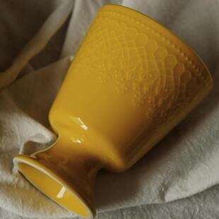 浮雕高脚杯手工陶瓷杯子高足中式清酒杯草木灰釉水杯少女心随手杯