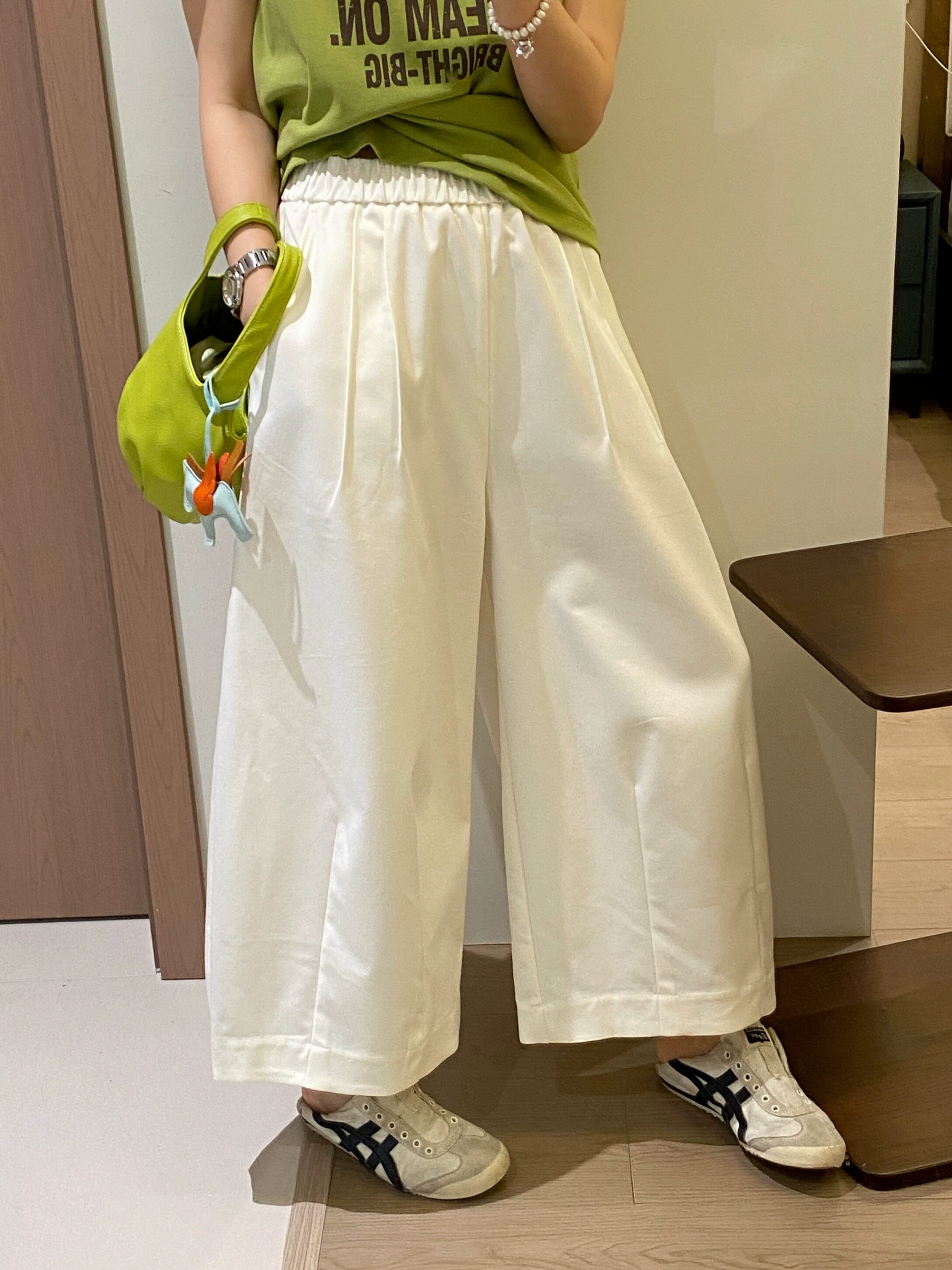 这条白色阔腿裤真的封神！九分长度显高又利落的休闲裤显瘦裤子女
