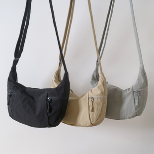 韩版文艺小清新淑女休闲斜挎小布包饺子包防水通勤百搭轻便小包女