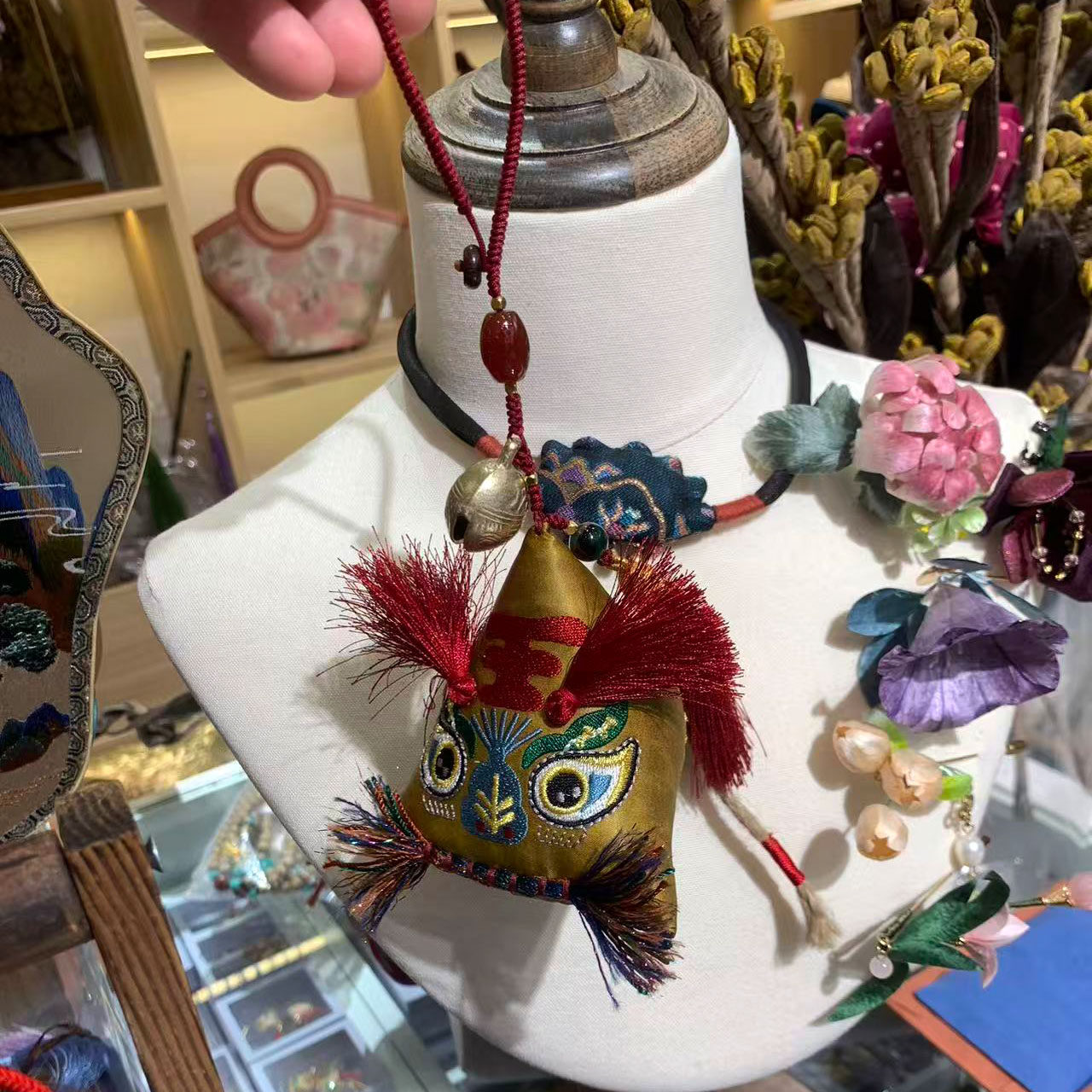 礼盒装*纯手工桑蚕丝虎头刺绣粽子挂件民族风装饰品包包车挂饰