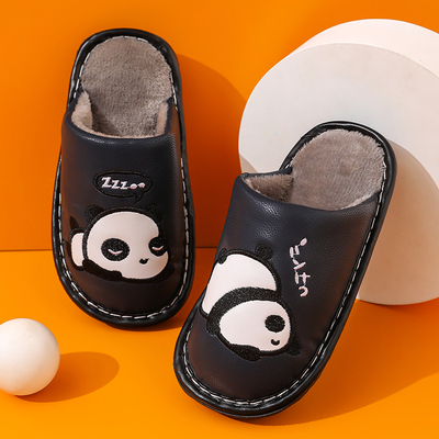 儿童秋冬季毛绒棉拖鞋男童2025新款女童防水保暖卡通熊猫毛毛拖鞋