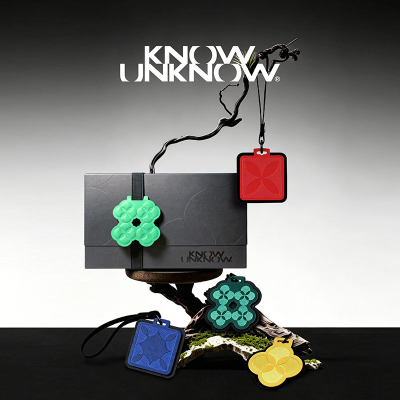 KNOWUNKNOW刺绣皮革香薰挂件衣橱香氛包挂件持久可补充香挂礼盒装