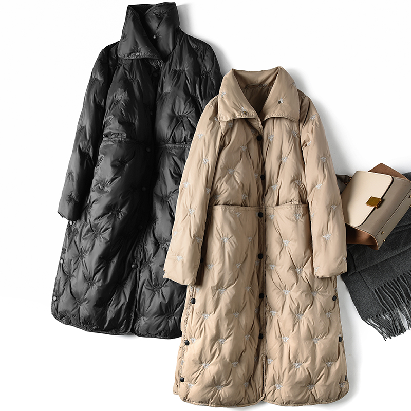 薄款羽绒服女中长款轻薄时尚通勤风过膝立领绣花韩版宽松外套翻领