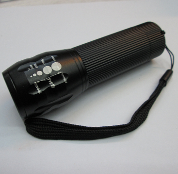 户外手电筒学生LED7号电池