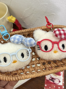 复古y2k红眼镜猫咪格子蝴蝶结超可爱毛绒公仔挂饰闺蜜款包包挂件