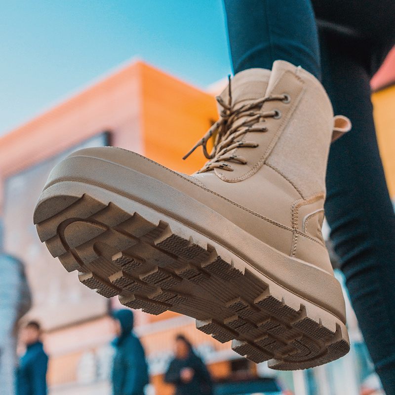 冬季新款加绒加厚马丁靴