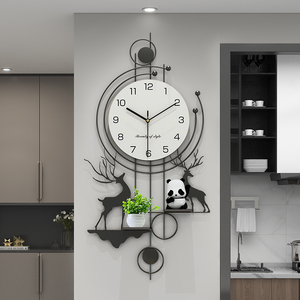 熊猫挂钟客厅2025新款轻奢大气家用时尚钟现代简约创意装饰画网红