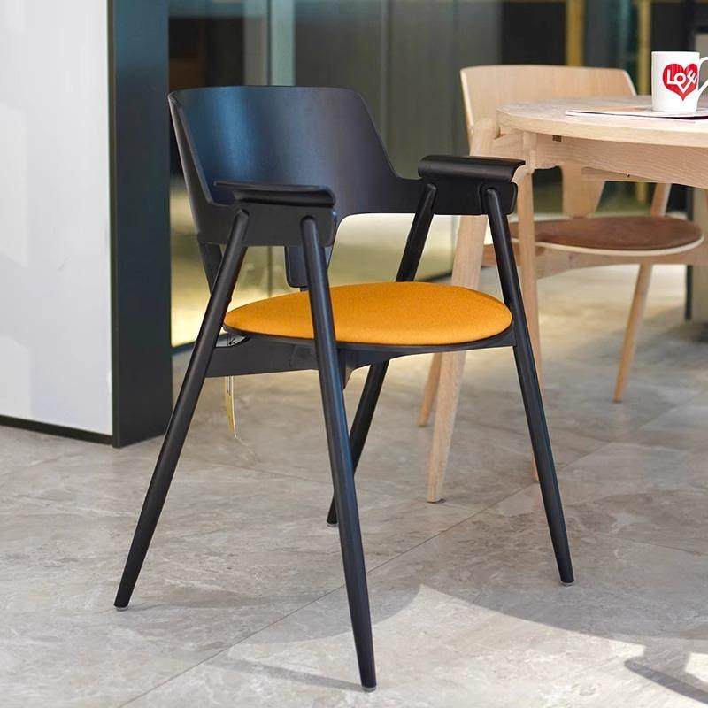 cadot Wood pecke 啄木鸟餐椅简约北欧原木单人椅带扶手设计师款