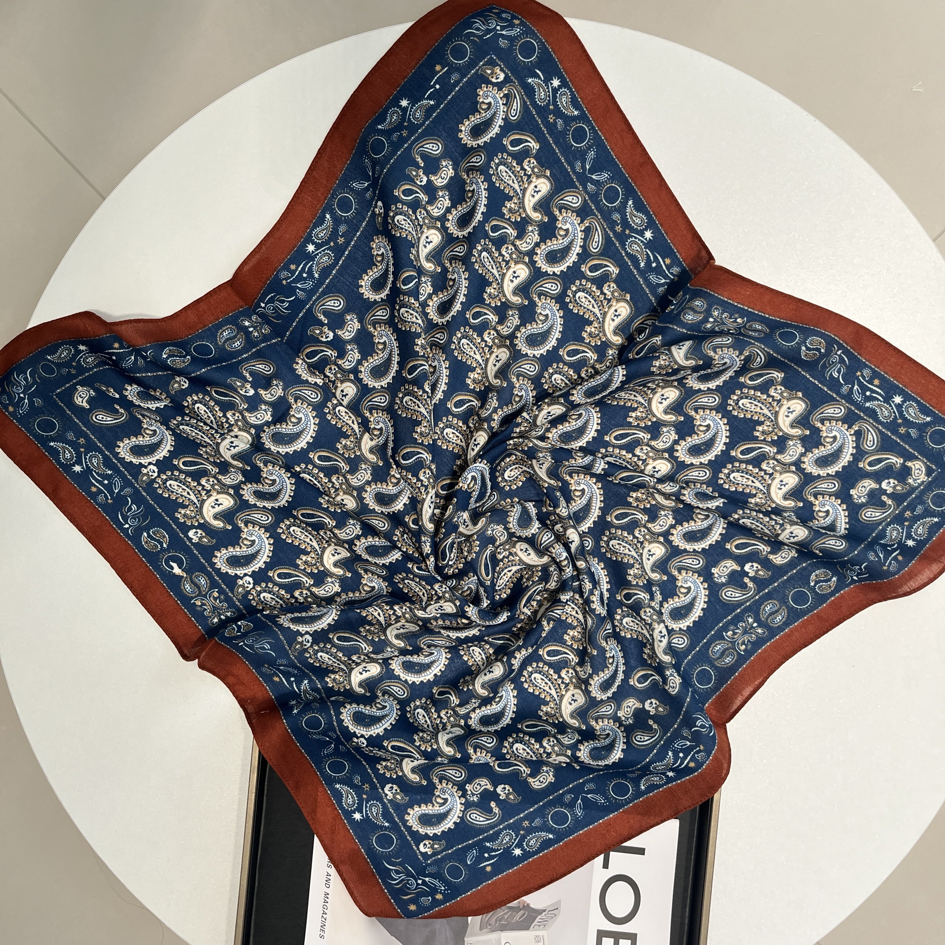 复古腰果花丝巾女春秋气质百搭系脖领巾高级感小方巾绑发绑包围巾,服饰配件/皮带/帽子/围巾,围巾/丝巾/披肩,淘宝优惠券,粉丝福利购,淘宝优惠卷